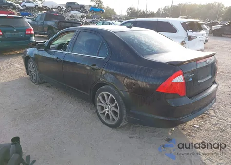 2012 Ford Fusion Se z USA, uszkodzony, nr VIN 3FAHP0HAXCR154656